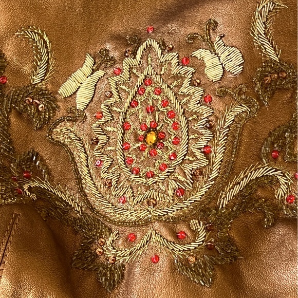ISABELLA FIORE Morgan Embroidered Butterfly Boho Beaded Bag + Suede Wristlet - Picture 12 of 15